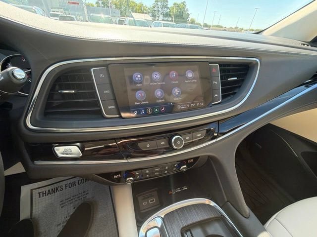 Used 2023 Buick Enclave Avenir w/ Avenir Technology Package AWD/4WD image 22