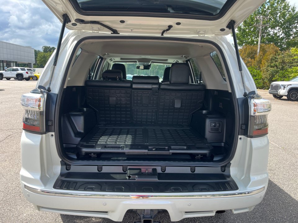 Used 2022 Toyota 4Runner Limited RWD image 17