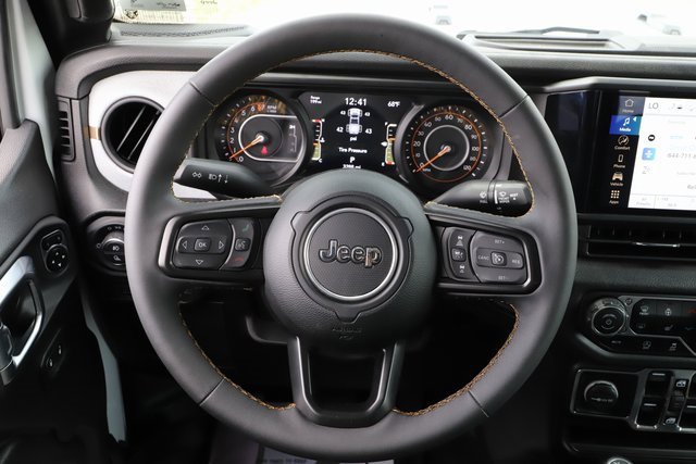 Used 2024 Jeep Gladiator Sport image 21