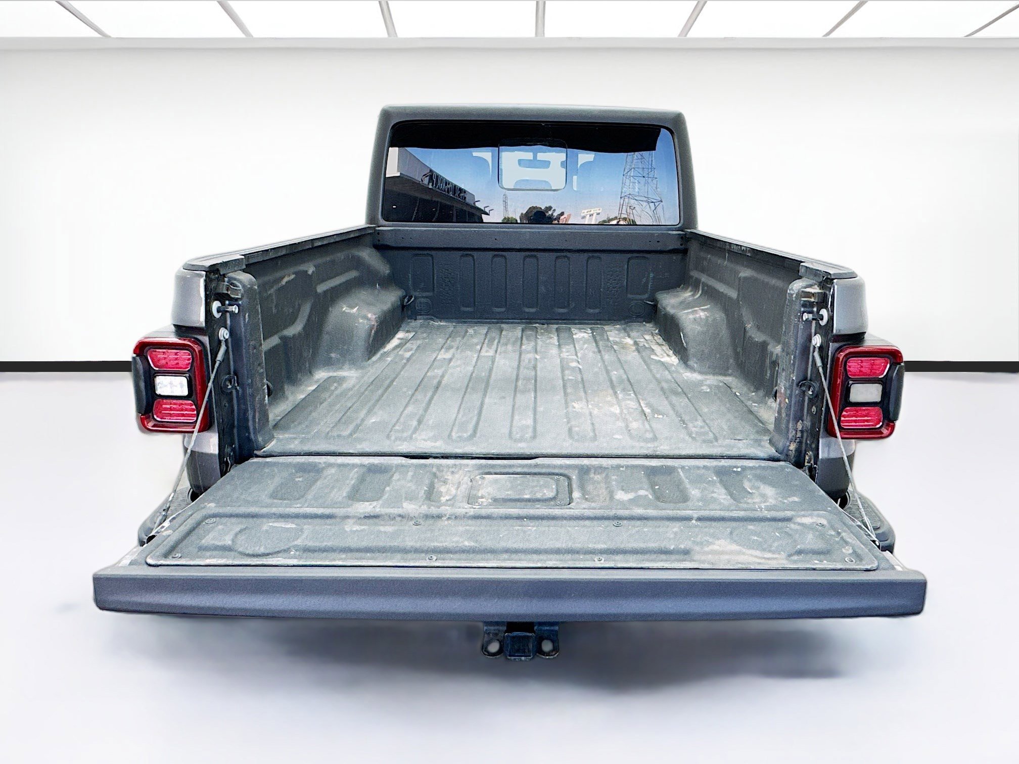 Used 2023 Jeep Gladiator Mojave w/ LED Lighting Group AWD/4WD image 17