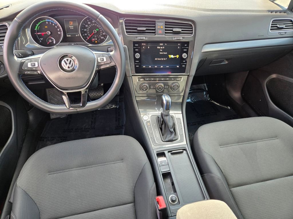 Used 2019 Volkswagen e-Golf SE w/ Driver Assistance Package image 15