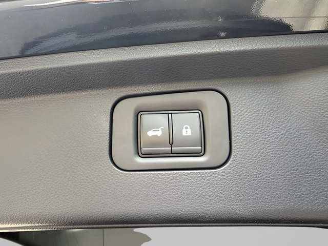 Used 2025 Nissan Armada SL w/ Captain's Chari Seat Package RWD image 35
