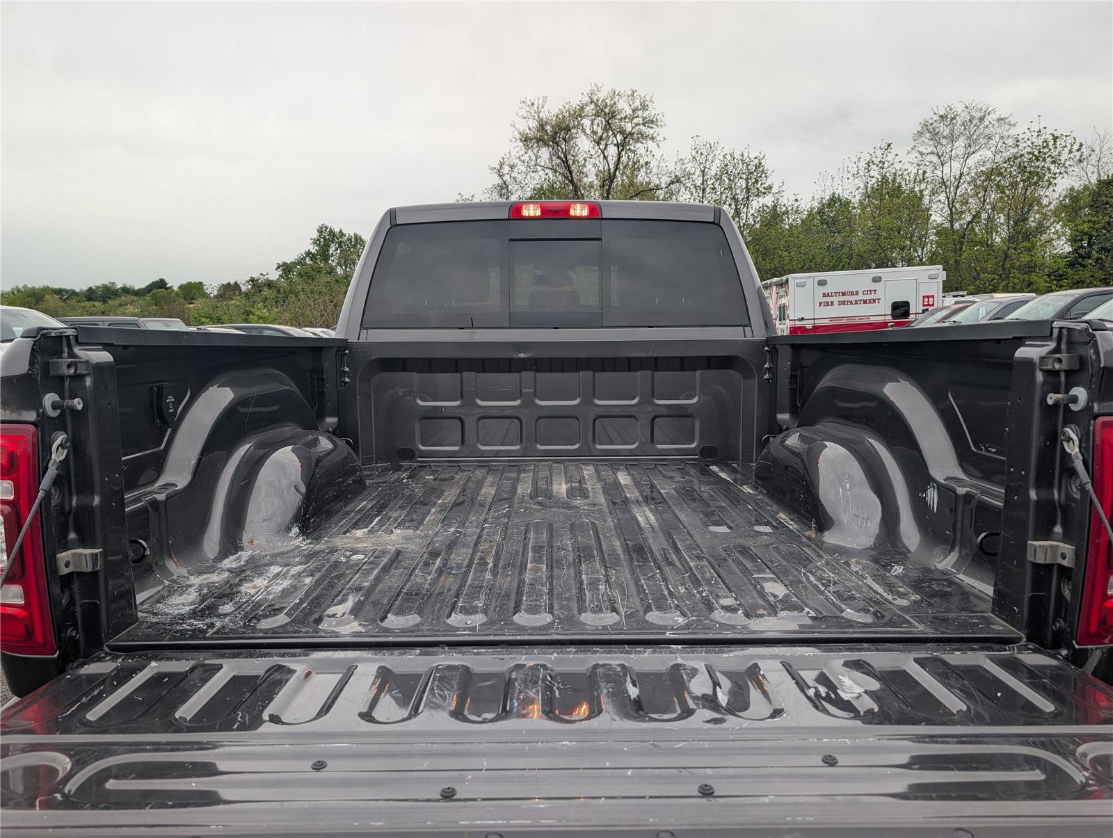 Used 2024 RAM 2500 Laramie AWD/4WD image 14