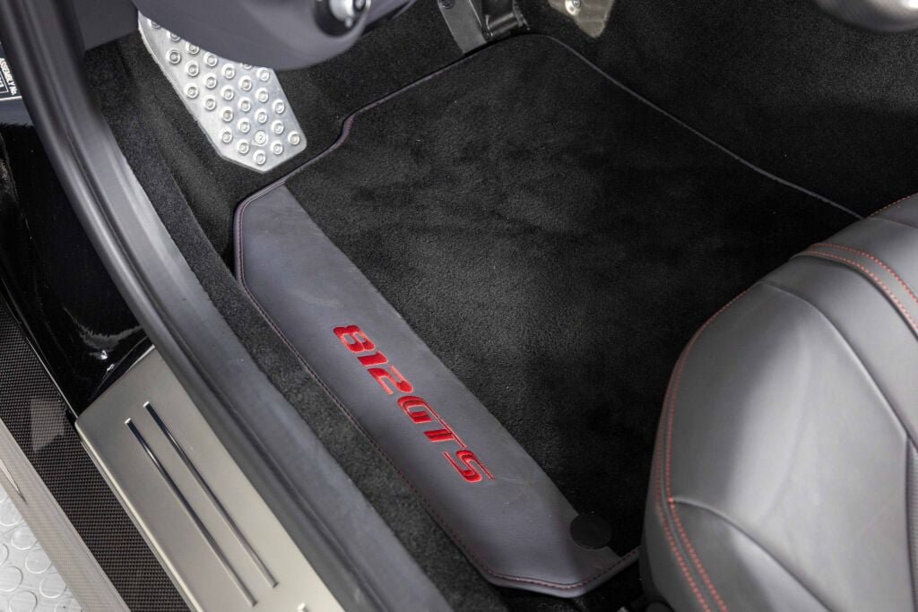 Used 2021 Ferrari 812 GTS RWD image 52