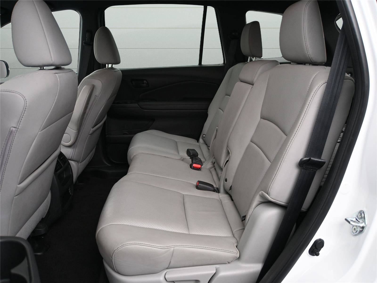 Used 2023 Honda Passport EX-L image 9