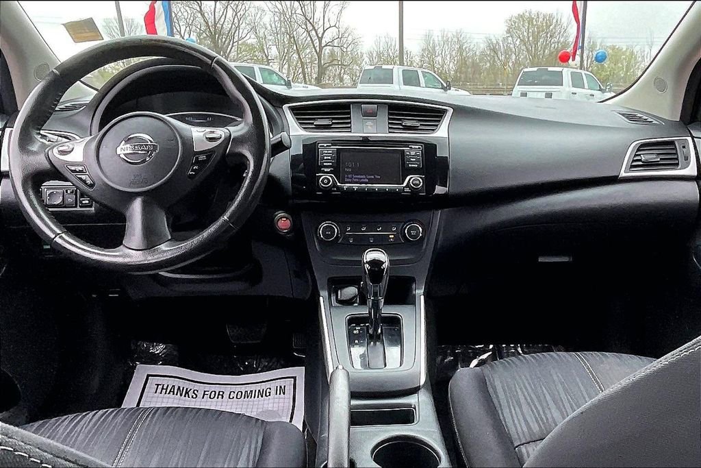 Used 2016 Nissan Sentra SV image 10