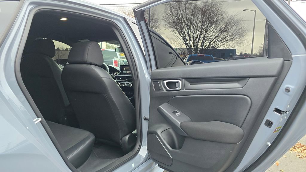 Used 2023 Honda Civic Sport image 14