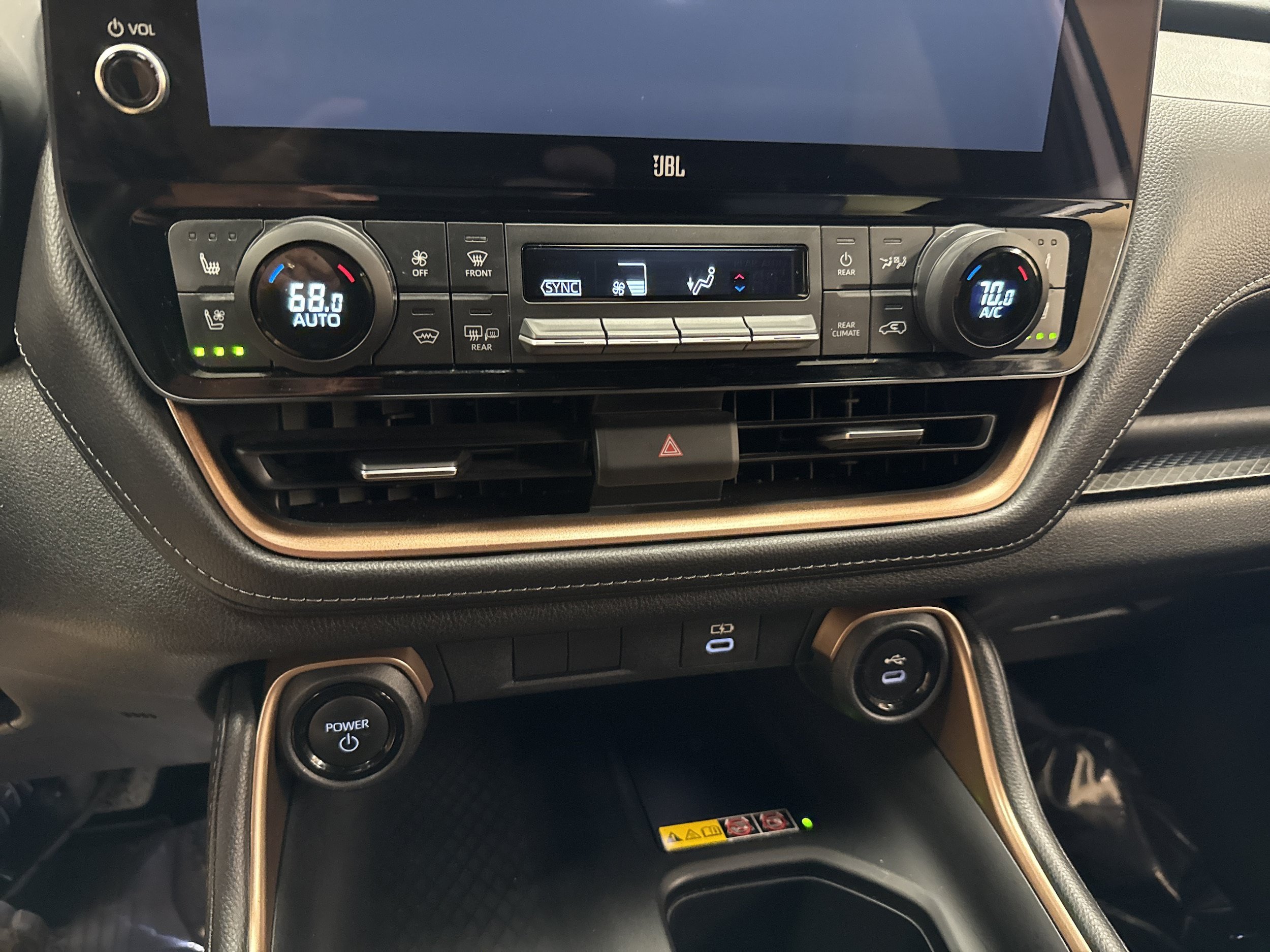 Used 2024 Toyota Grand Highlander AWD Hybrid image 38
