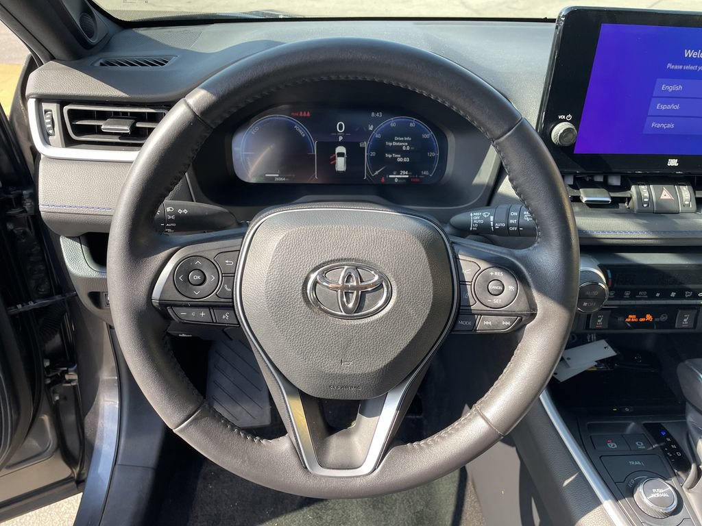 Used 2023 Toyota RAV4 XSE AWD/4WD image 16