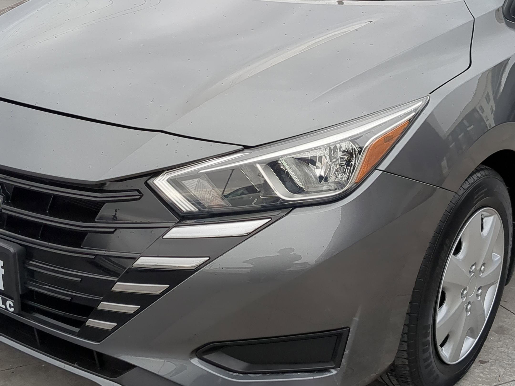 Used 2024 Nissan Versa S w/ Trunk Package image 11