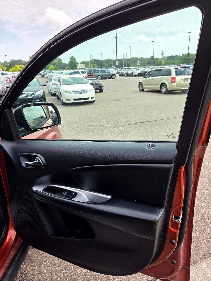 Used 2013 Dodge Journey SXT image 16