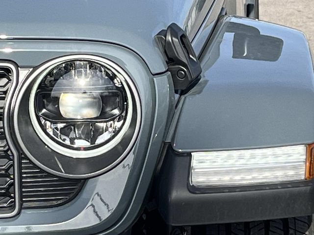 New 2026 Jeep Gladiator Mojave AWD/4WD image 9