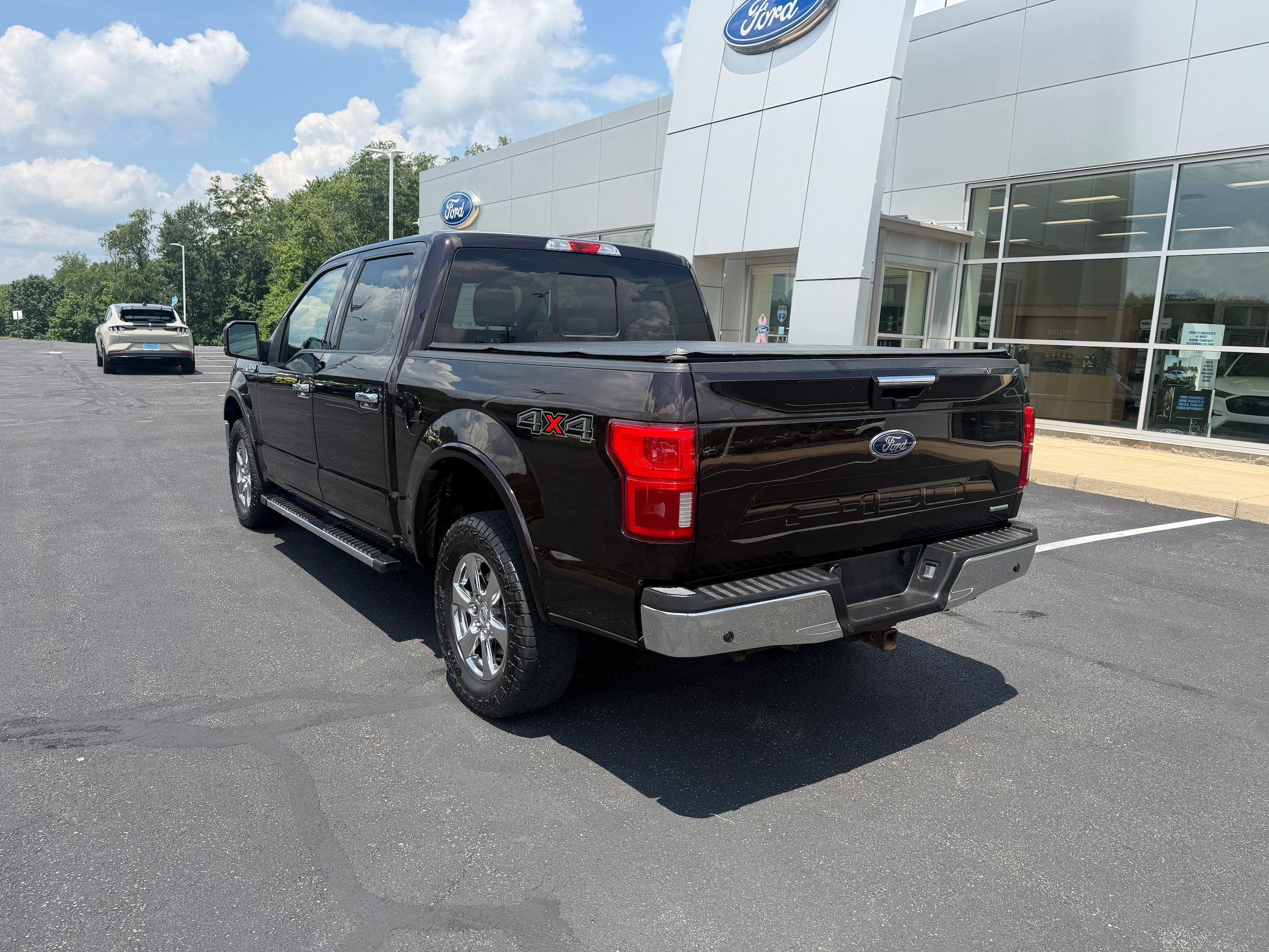 Used 2019 Ford F150 Lariat AWD/4WD image 7