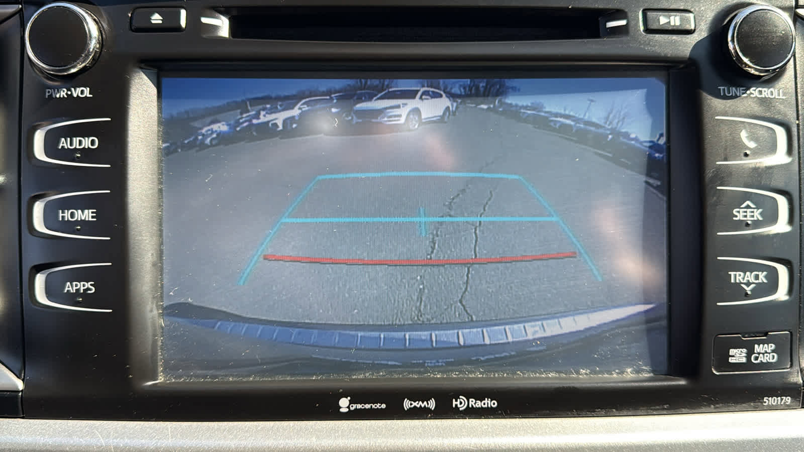 Used 2018 Toyota Highlander XLE image 19