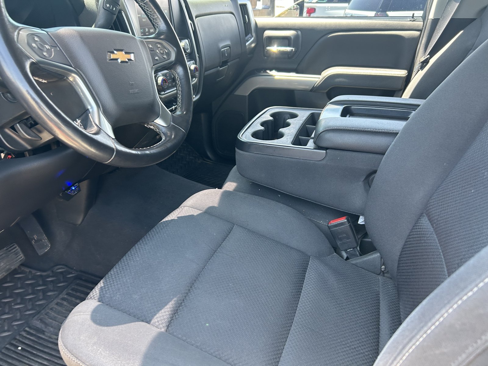 Used 2019 Chevrolet Silverado 2500 LT AWD/4WD image 9