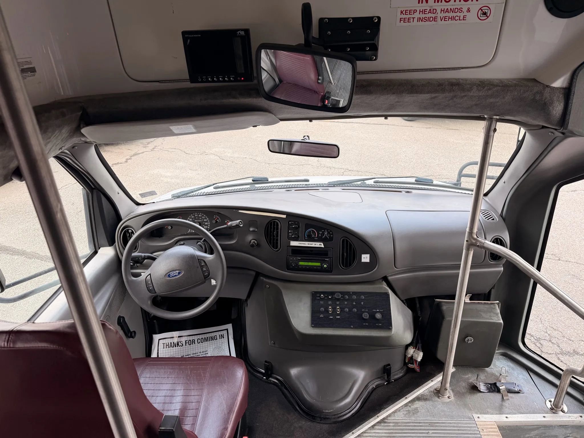 Used 2003 Ford E-450 and Econoline 450 image 9