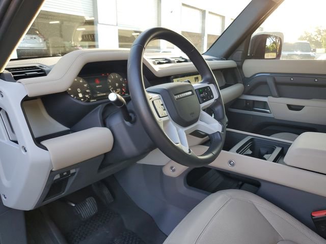 Used 2024 Land Rover Defender 110 S image 19