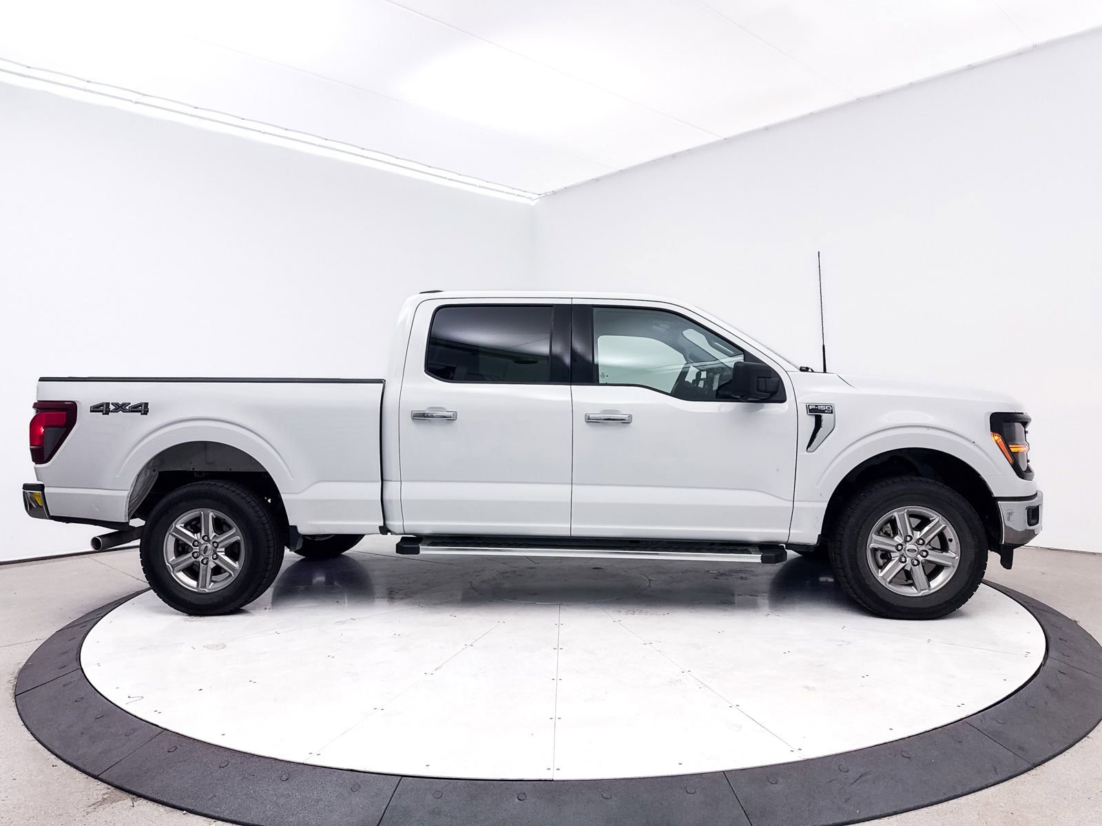 Used 2024 Ford F150 XLT w/ Tow/Haul Package AWD/4WD image 35