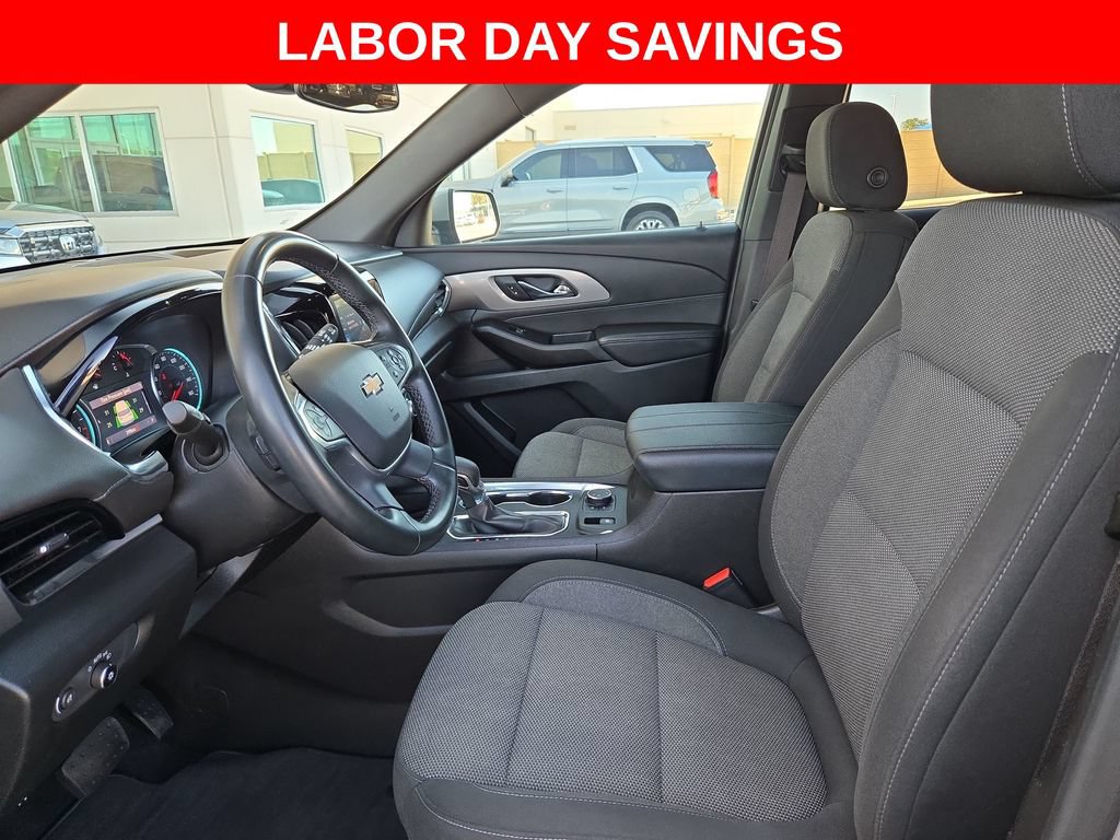 Used 2023 Chevrolet Traverse LT AWD/4WD image 9