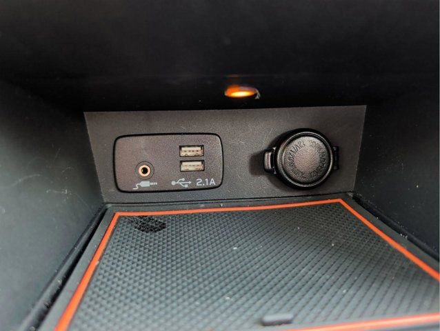 Used 2023 Subaru Crosstrek 2.0i Premium image 24