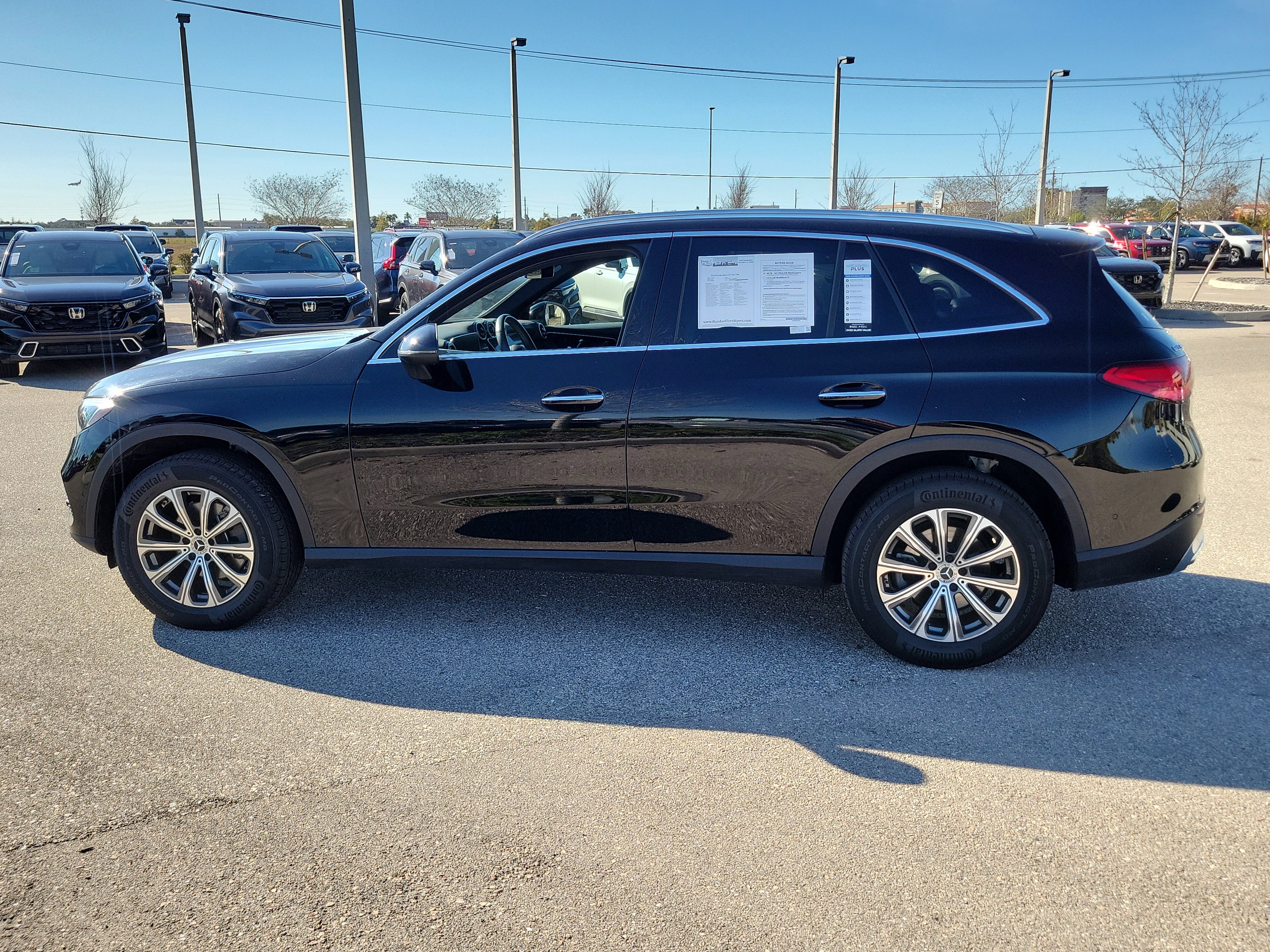 Used 2024 Mercedes-Benz GLC 300 w/ Winter Package image 5