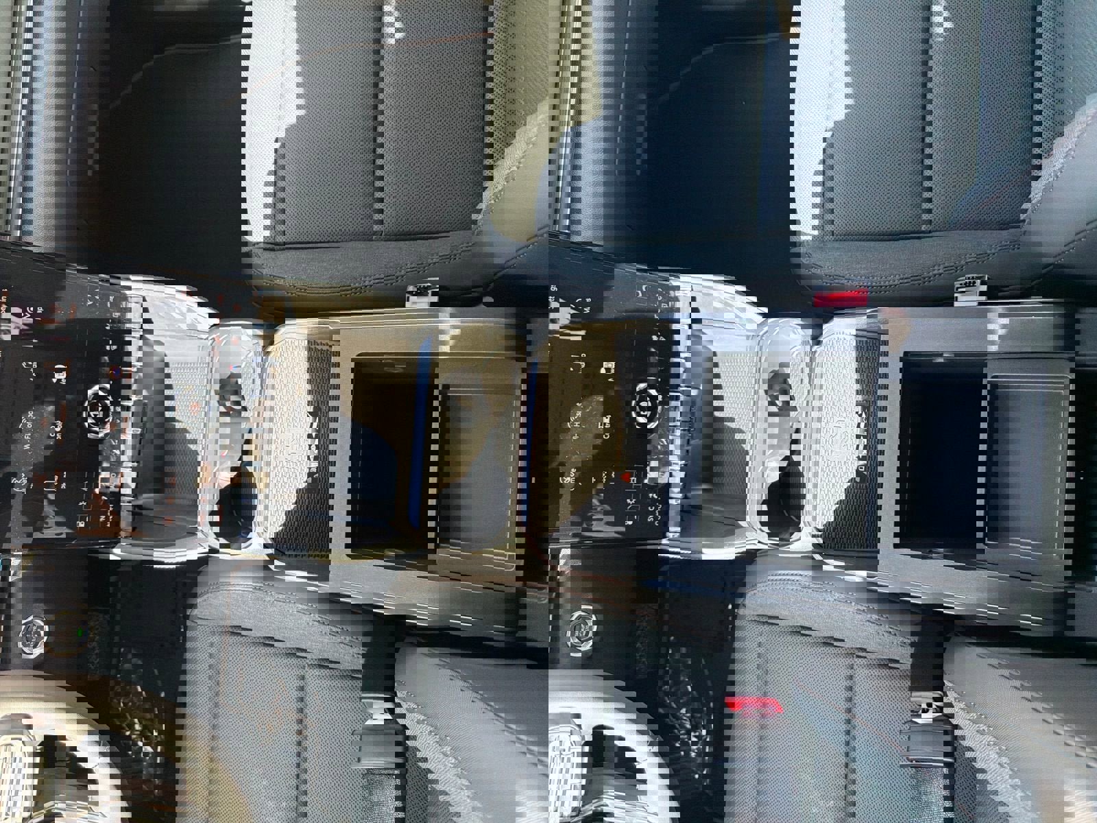 New 2026 GMC Terrain AT4 w/ Technology Package II image 30