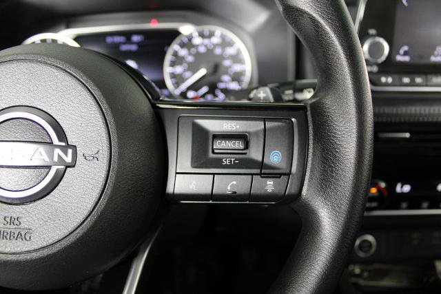 Certified 2022 Nissan Rogue SV FWD image 25