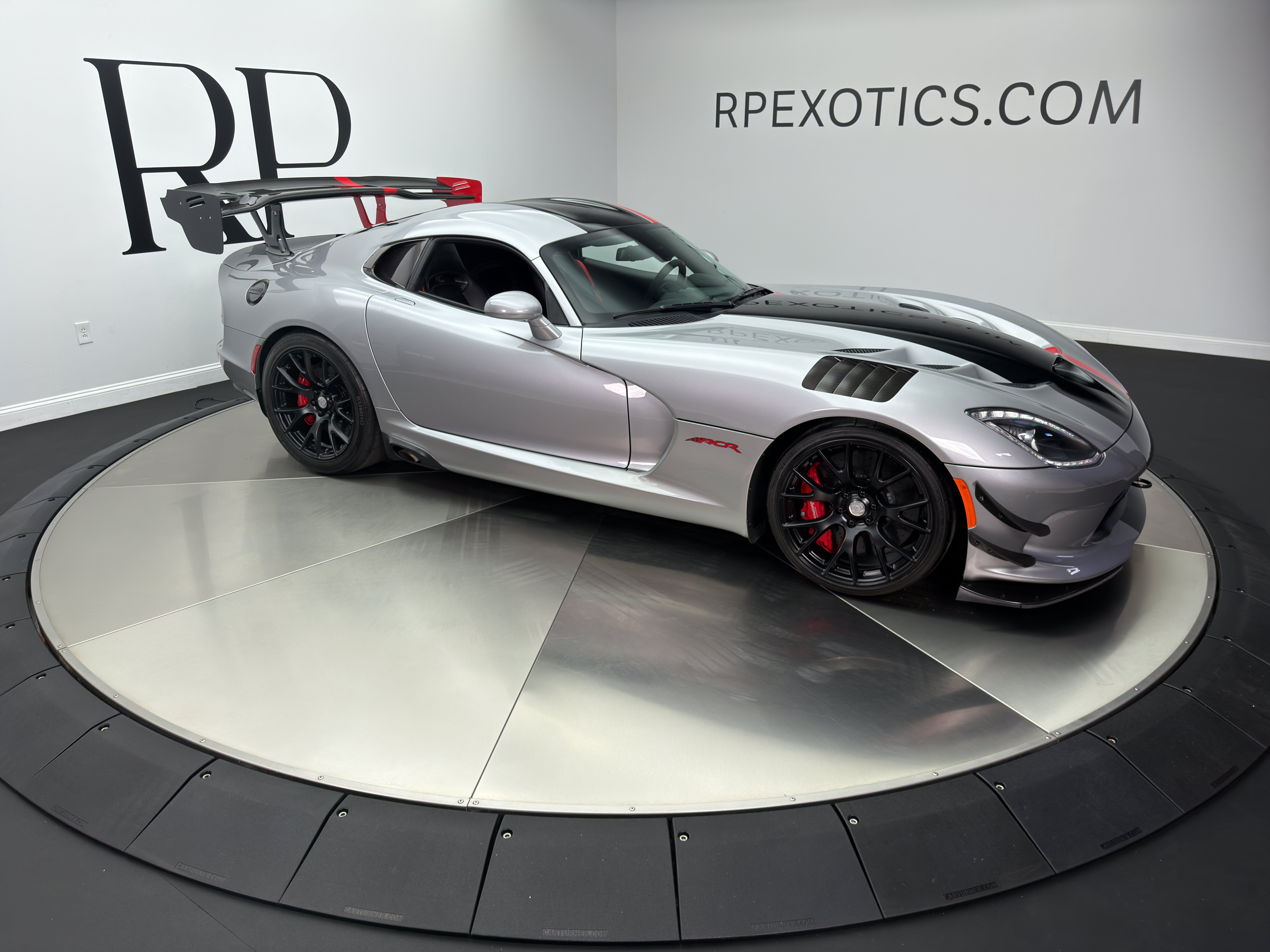 Used 2016 Dodge Viper GTC w/ ACR Package RWD image 10