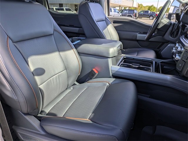 New 2026 Ford F250 Lariat w/ Black Appearance Package image 46