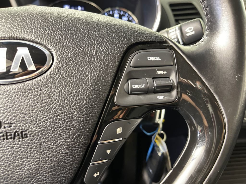 Used 2017 Kia Forte S image 29