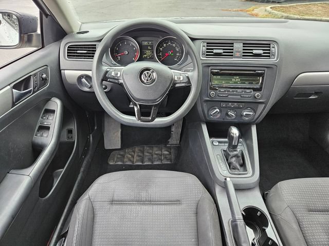 Used 2015 Volkswagen Jetta SE FWD image 12