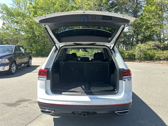Used 2025 Volkswagen Atlas SE w/ Black Wheel Package FWD image 34