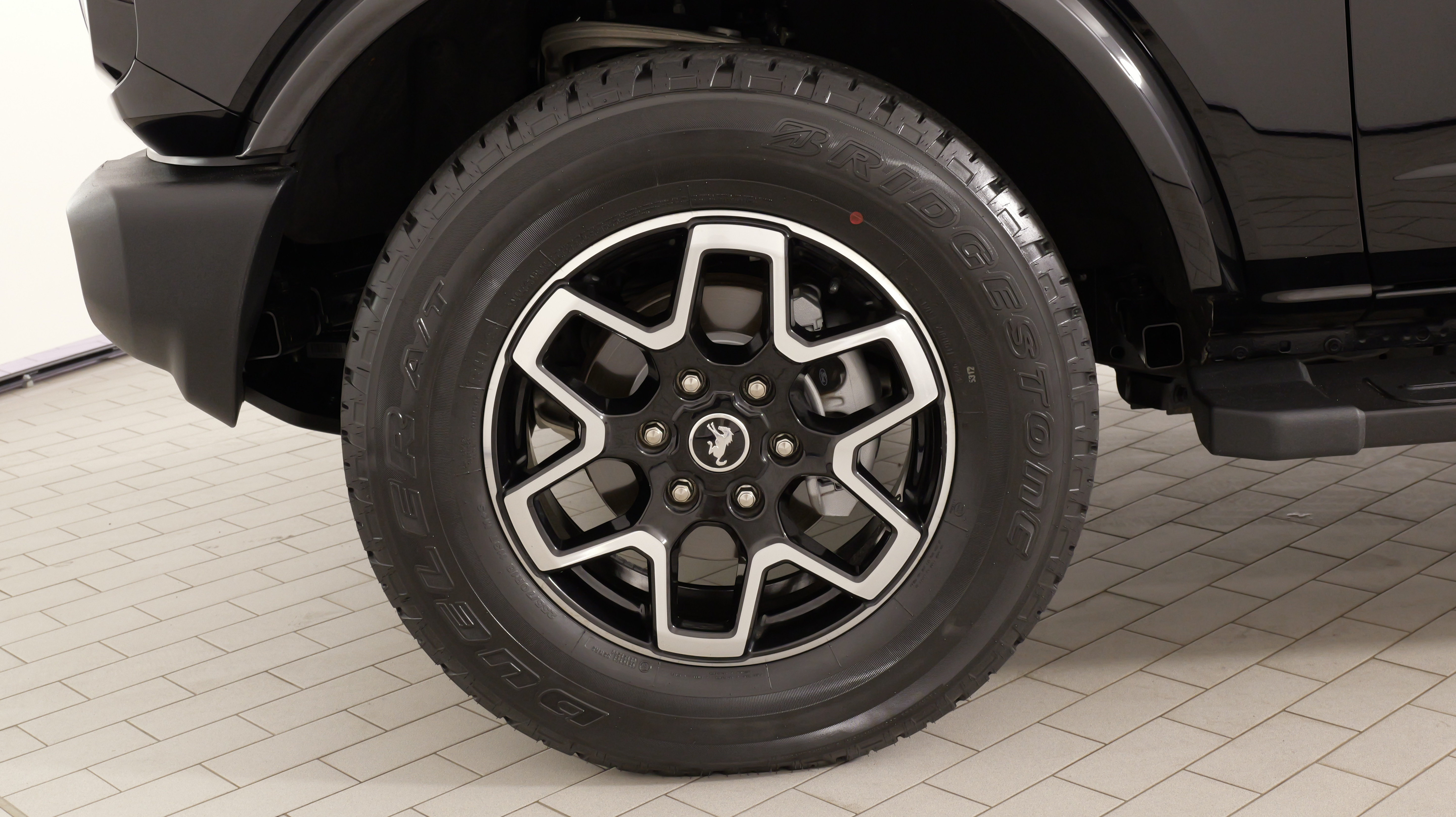 Used 2024 Ford Bronco Outer Banks AWD/4WD image 57