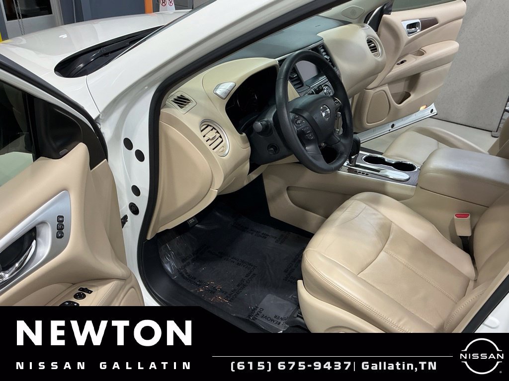 Used 2019 Nissan Pathfinder Platinum FWD image 6