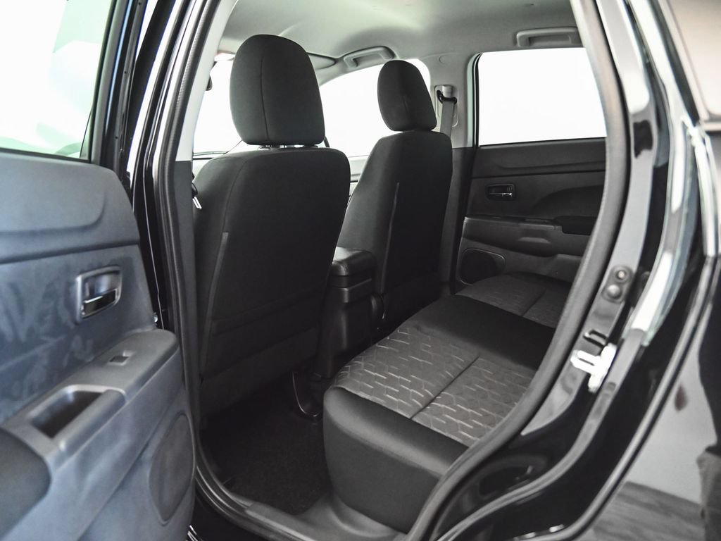 Used 2026 Mitsubishi Outlander Sport ES AWD/4WD image 28