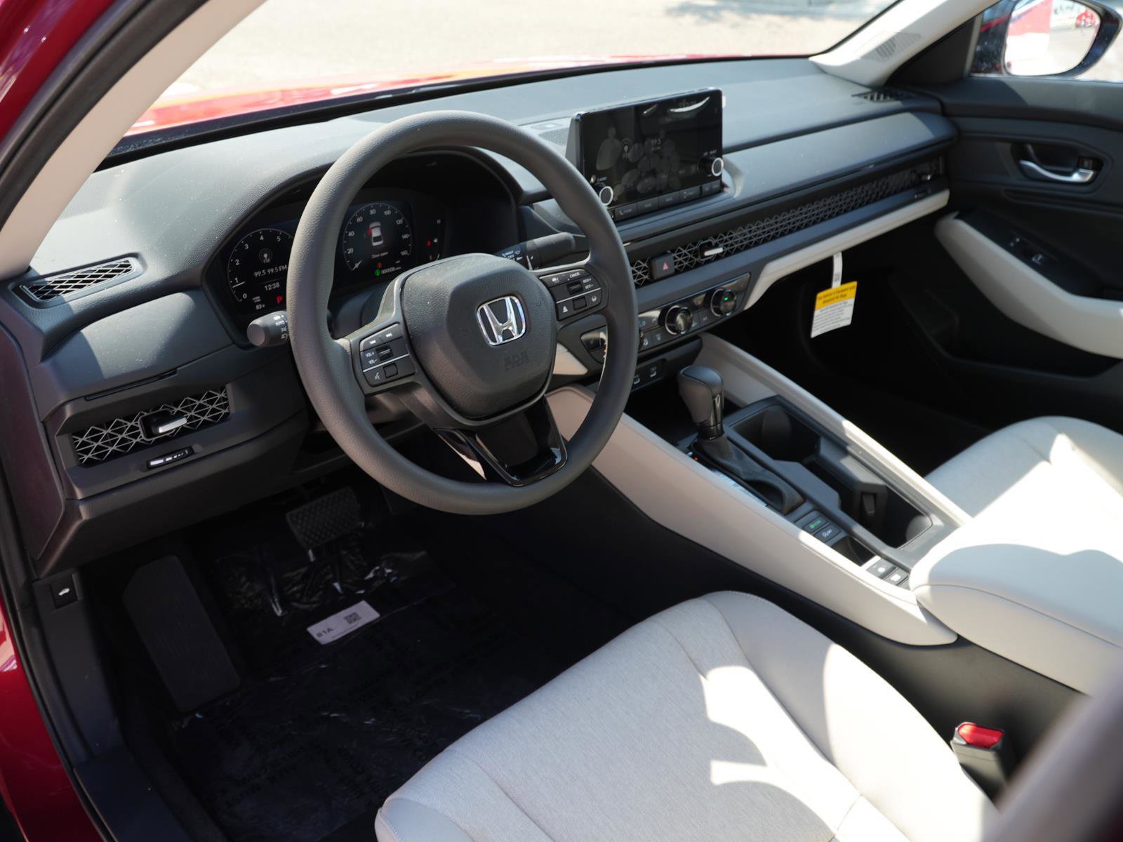 New 2025 Honda Accord SE image 15