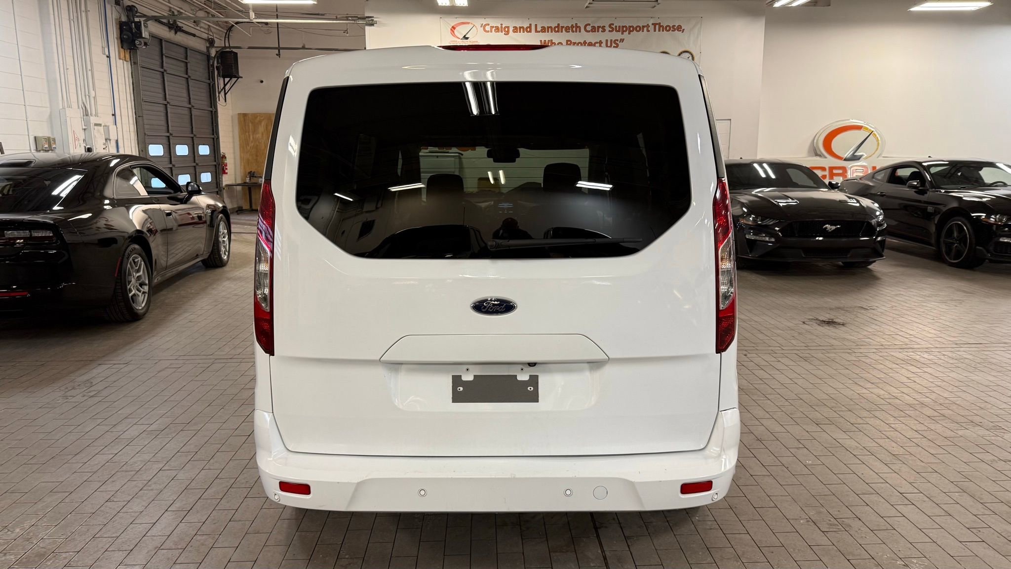 Used 2019 Ford Transit Connect XLT image 7
