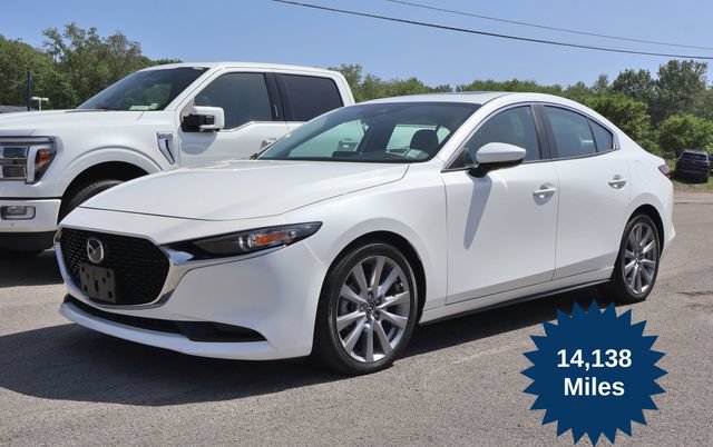 Used 2023 MAZDA MAZDA3 s FWD image 1