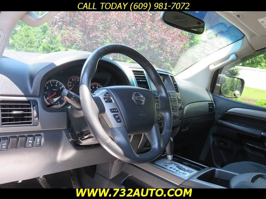 Used 2014 Nissan Armada SV AWD/4WD image 22