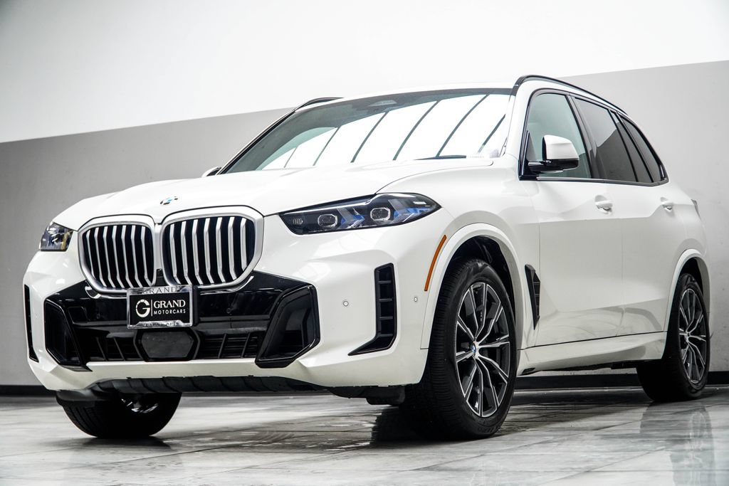 Used 2026 BMW X5 xDrive40i AWD/4WD image 11