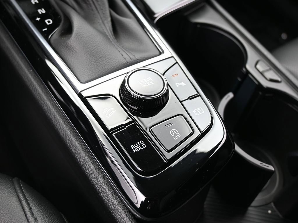 Used 2025 Kia Sportage EX image 24