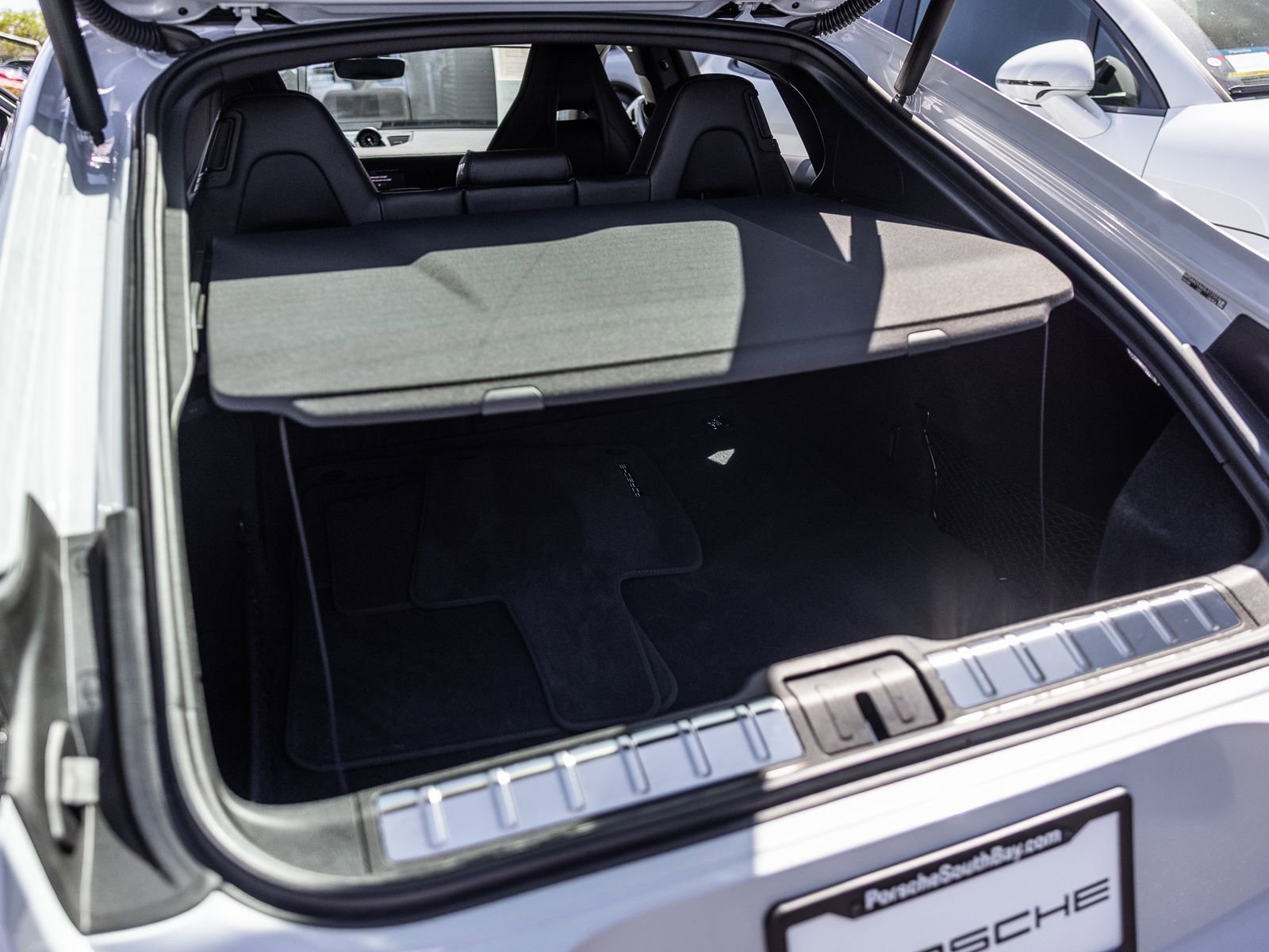 Certified 2025 Porsche Panamera 4 image 26