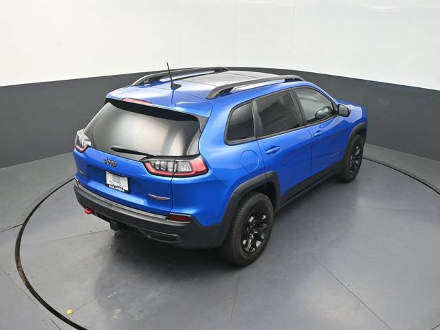 Used 2019 Jeep Cherokee Trailhawk w/ Comfort/Convenience Group AWD/4WD image 18