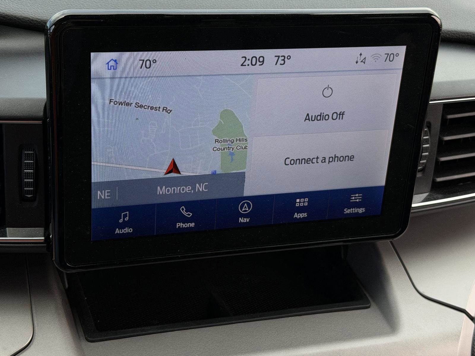 Used 2023 Ford Explorer XLT w/ Equipment Group 202A image 13