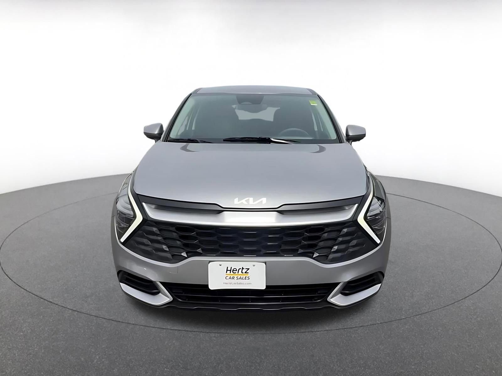 Used 2025 Kia Sportage LX image 4