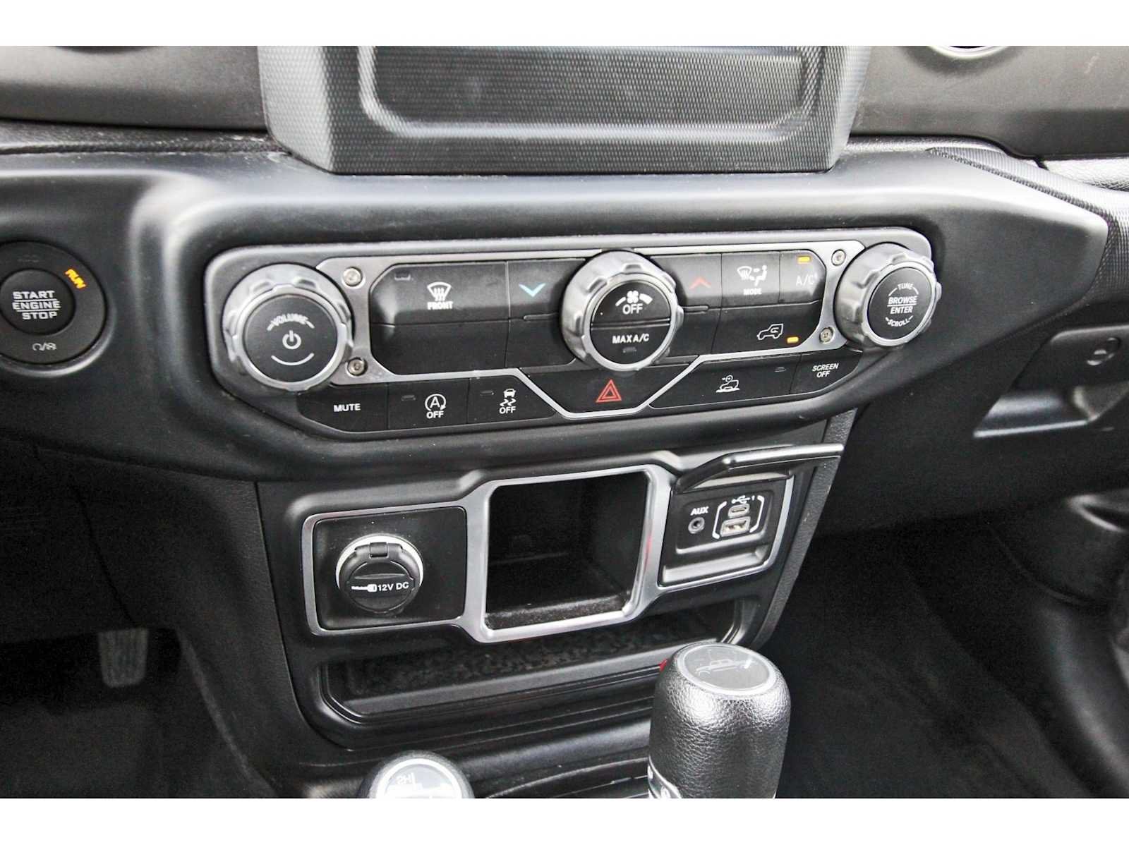 Used 2022 Jeep Gladiator Sport AWD/4WD image 21