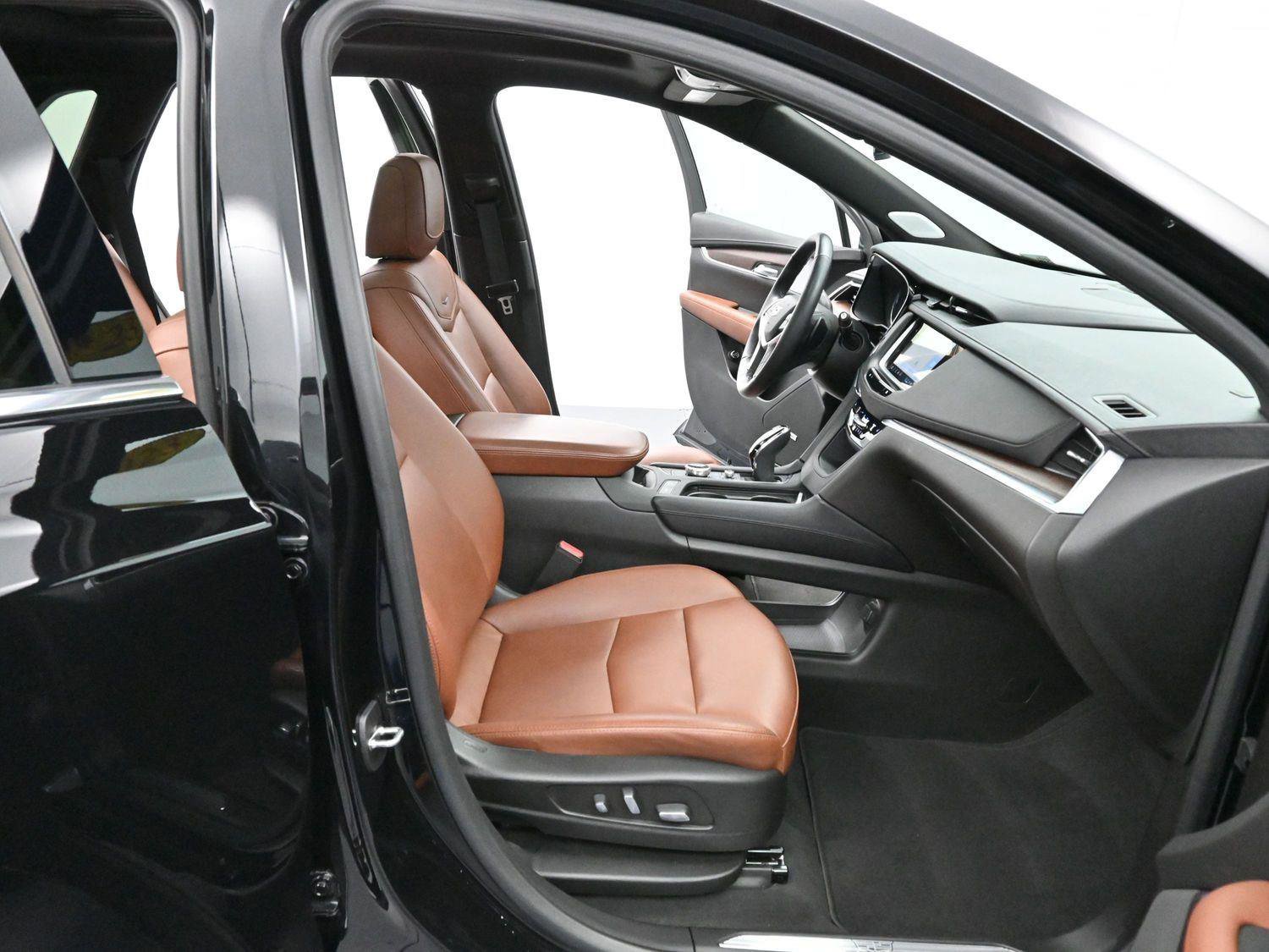 Certified 2023 Cadillac XT5 Premium Luxury image 34