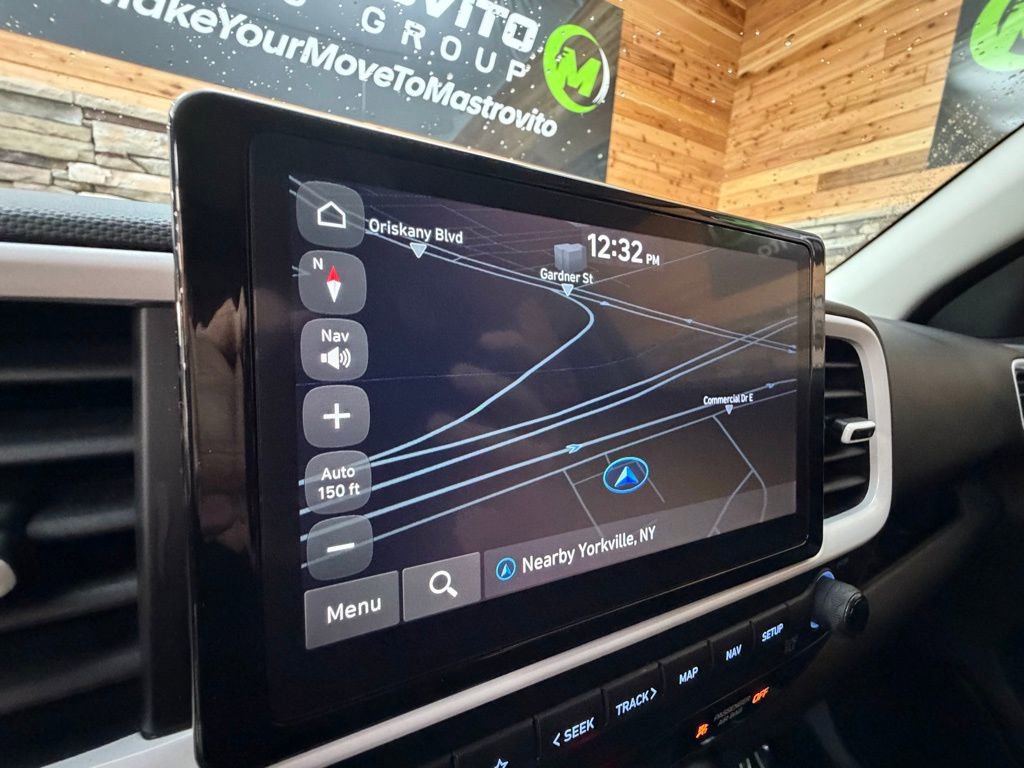 Certified 2024 Hyundai Venue Limited image 21