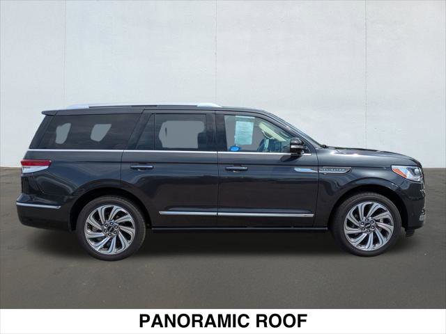 New 2024 Lincoln Navigator Reserve image 6