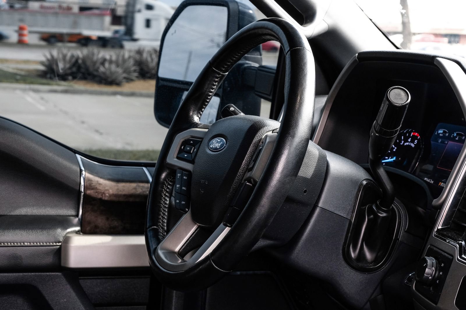 Used 2022 Ford F250 Lariat w/ Lariat Ultimate Package image 16